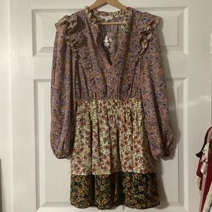 NWT Free the Roses Womens Floral Tiered Short Long Sleeve Mini Dress Small Buttn